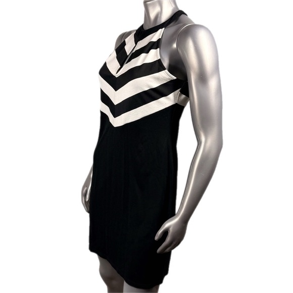 Esley | Black & White Chevron Striped Knit Halter Dress NWT - Picture 8 of 14